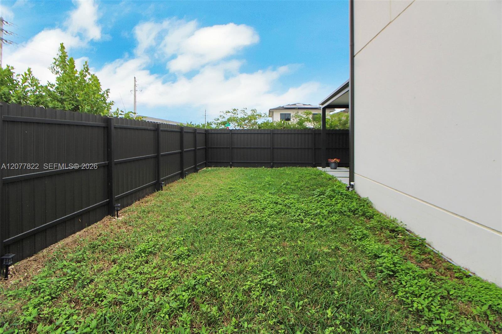 320 NW 13th Court