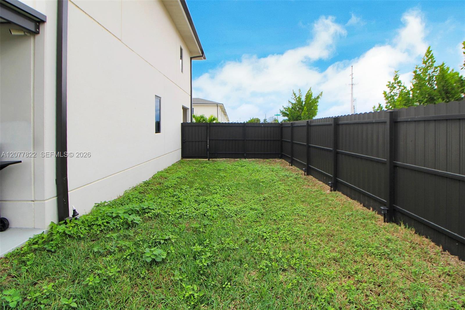 320 NW 13th Court