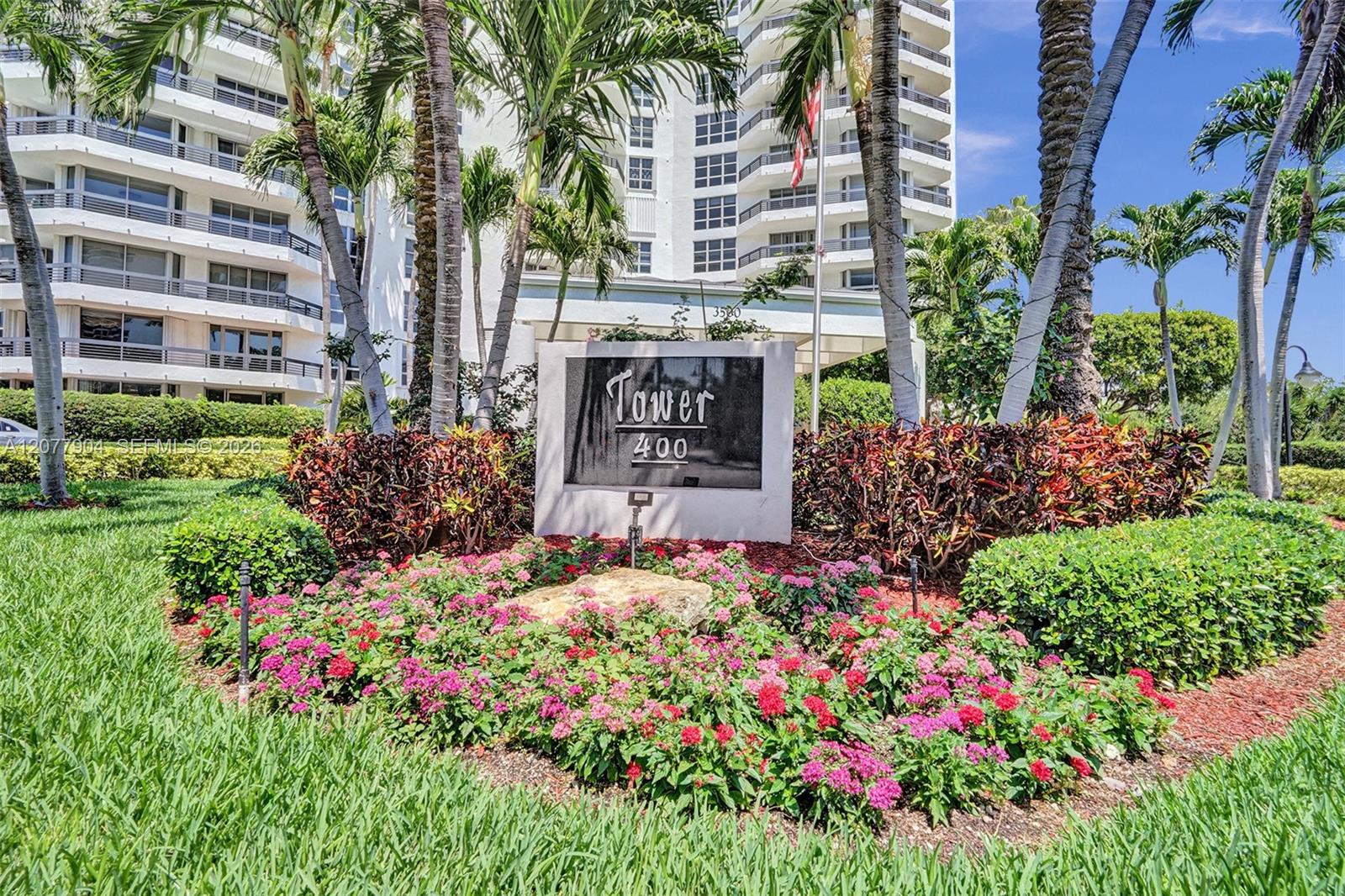 3500 Mystic Pointe Drive