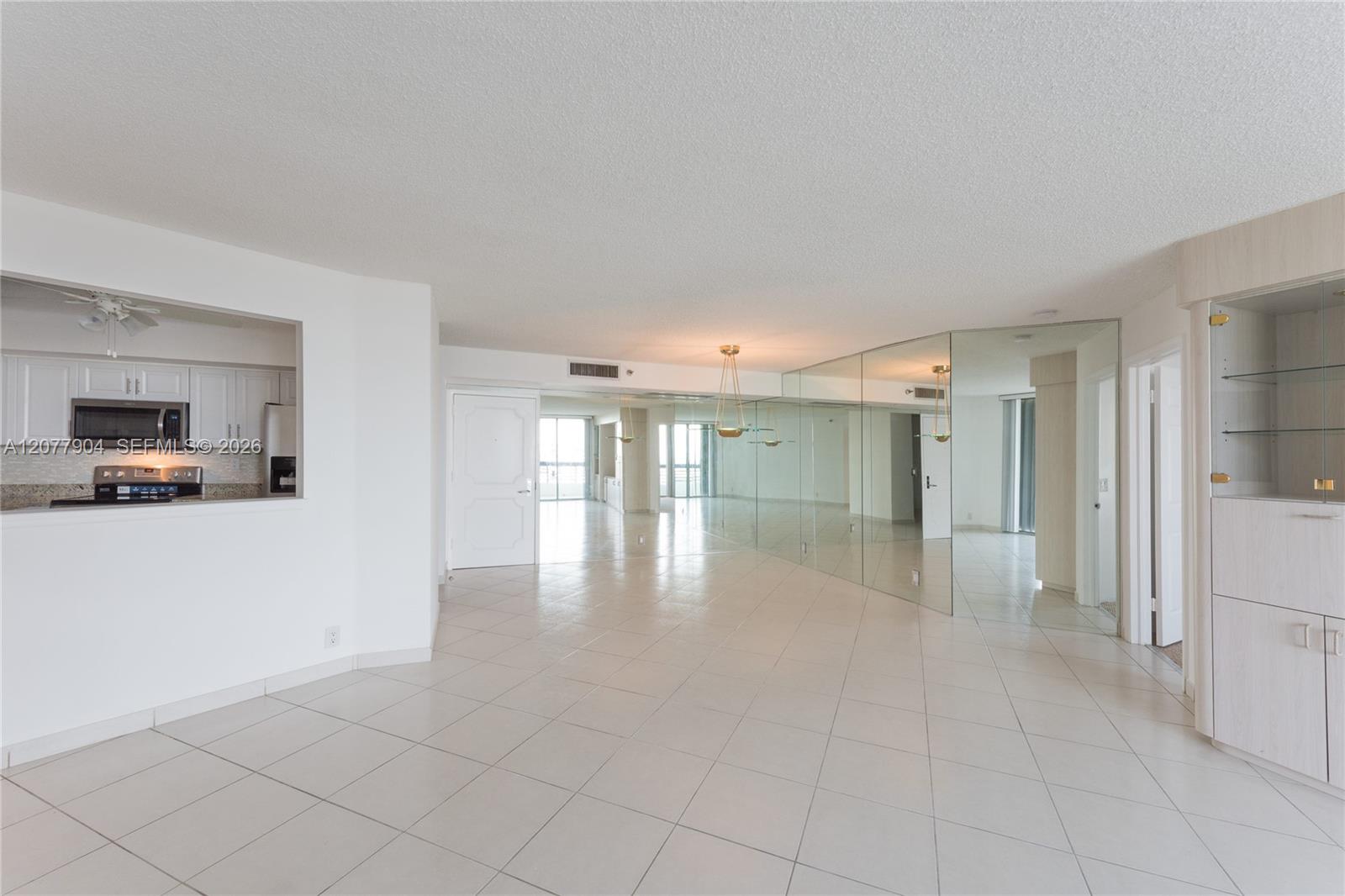 3500 Mystic Pointe Drive