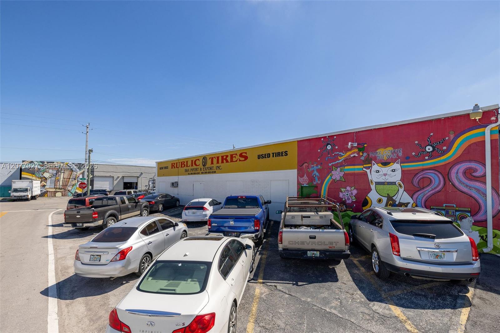 1090 E 15th Street