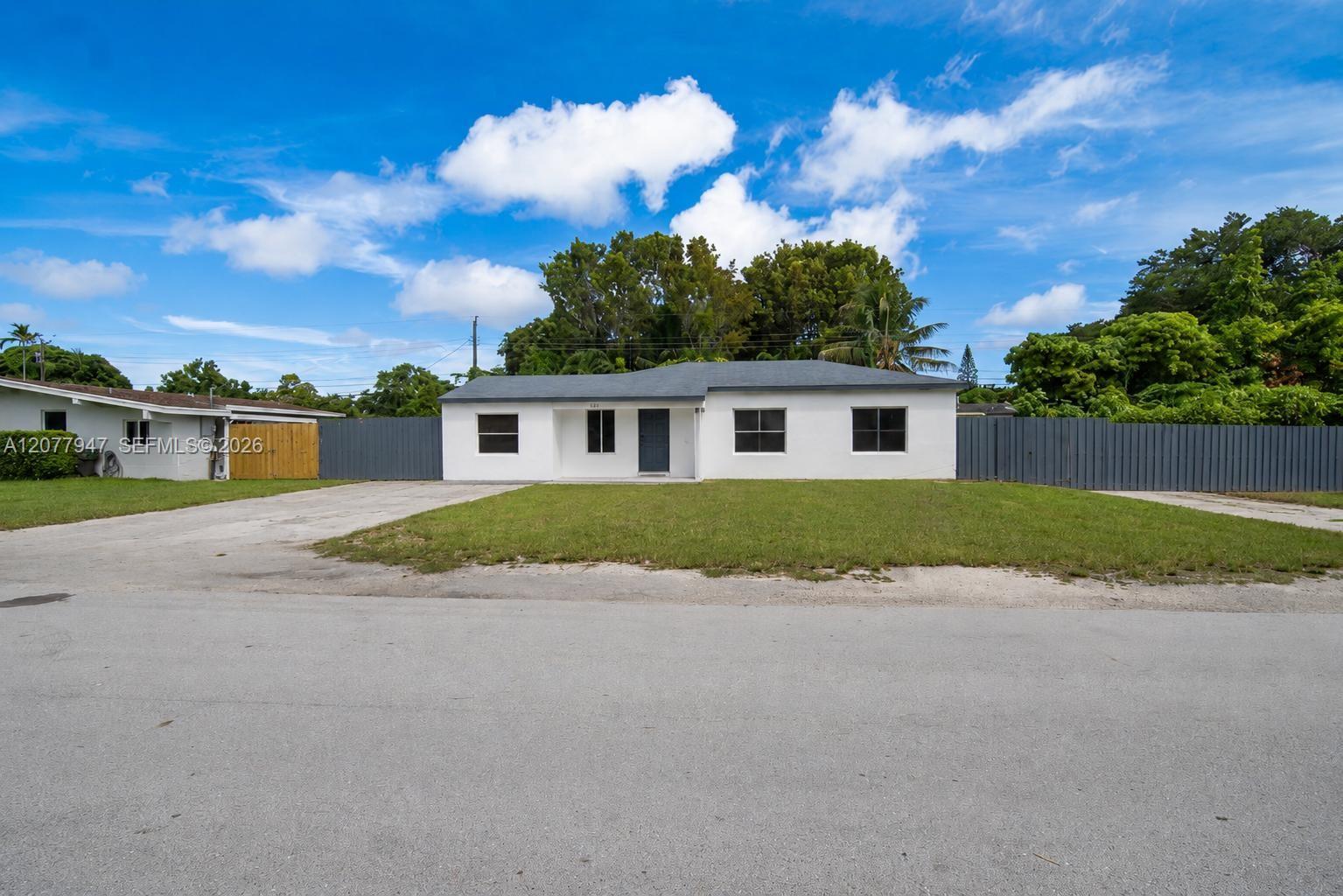 3345 SW 73rd Ave Road