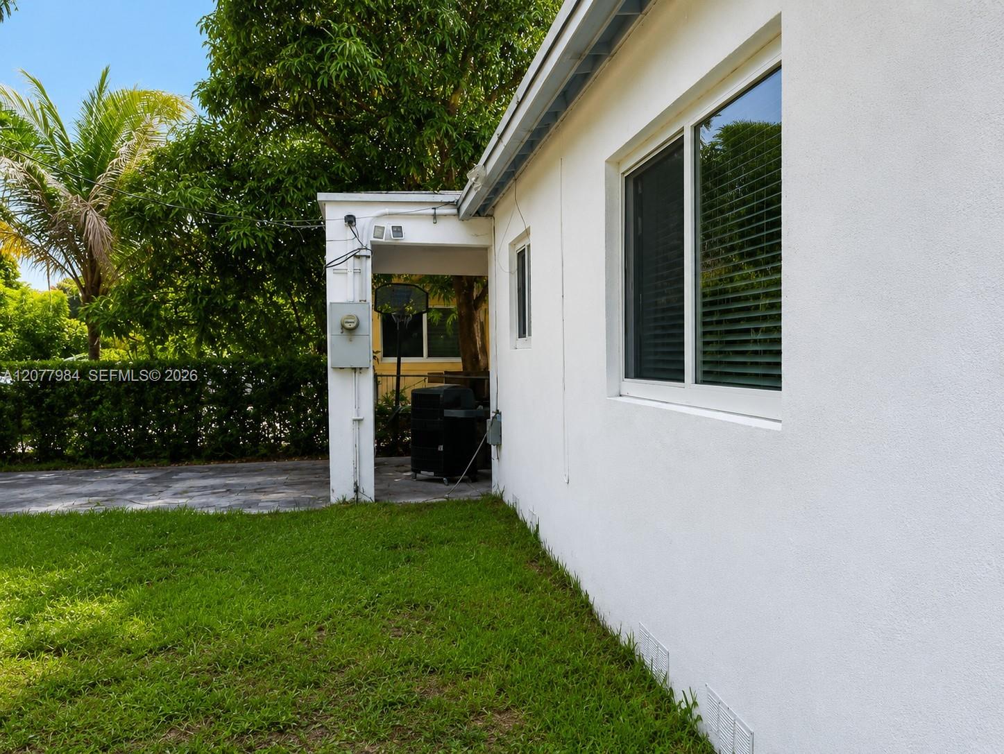 525 NW 23rd Avenue
