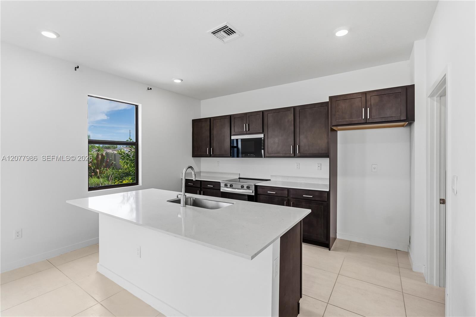 1325 NE 2nd Court