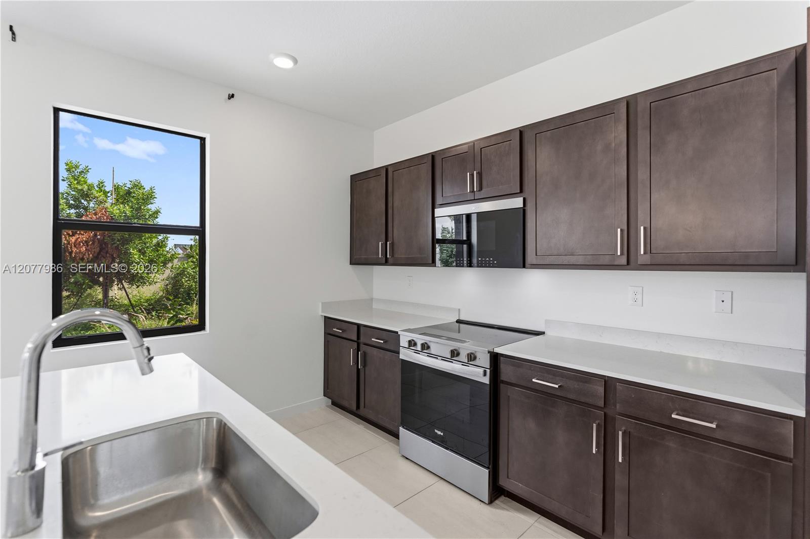 1325 NE 2nd Court