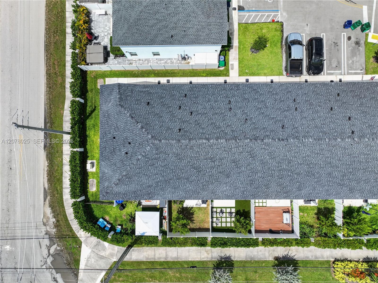 389 NW 10th Court