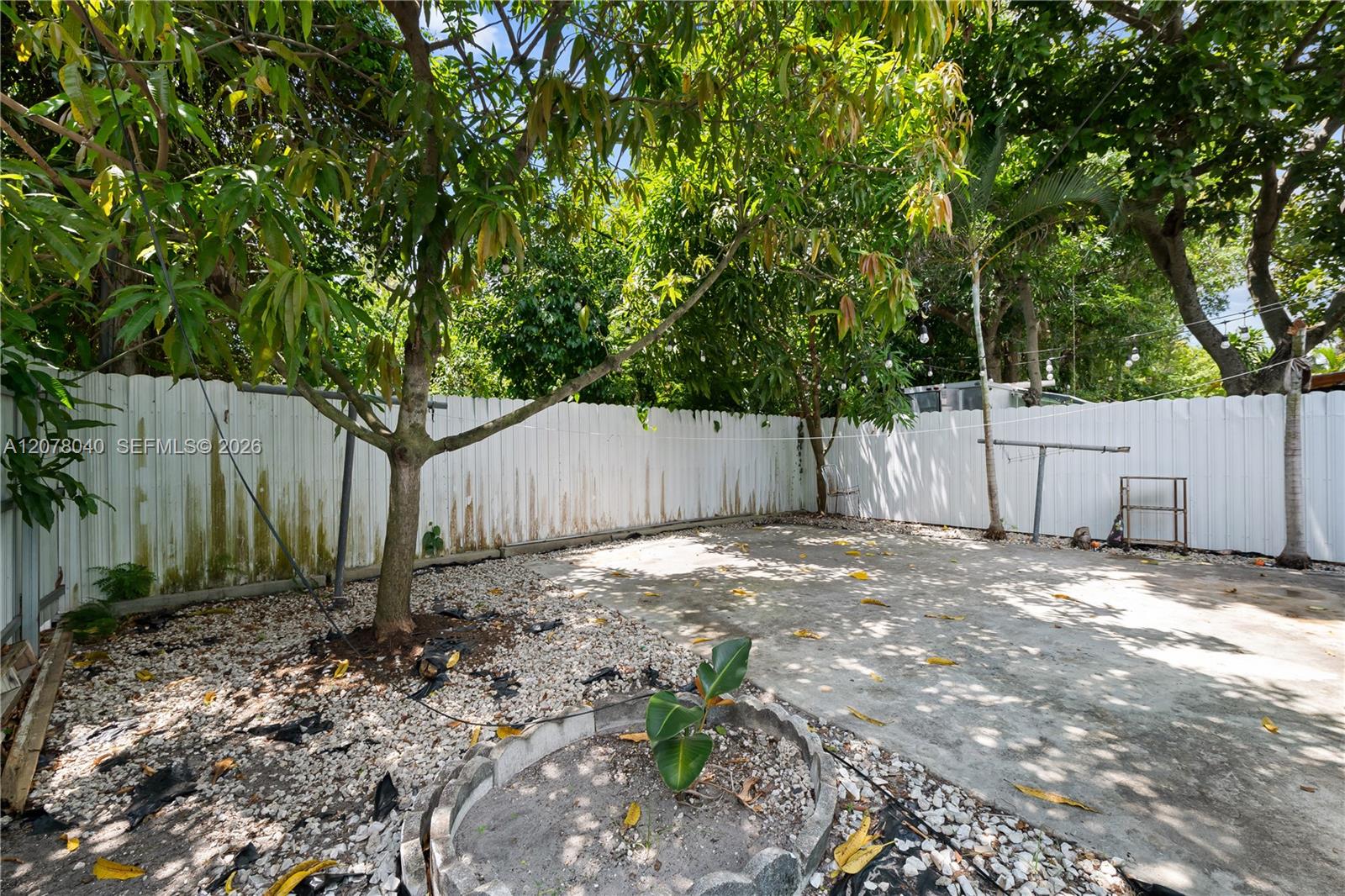 390 NE 166th Street
