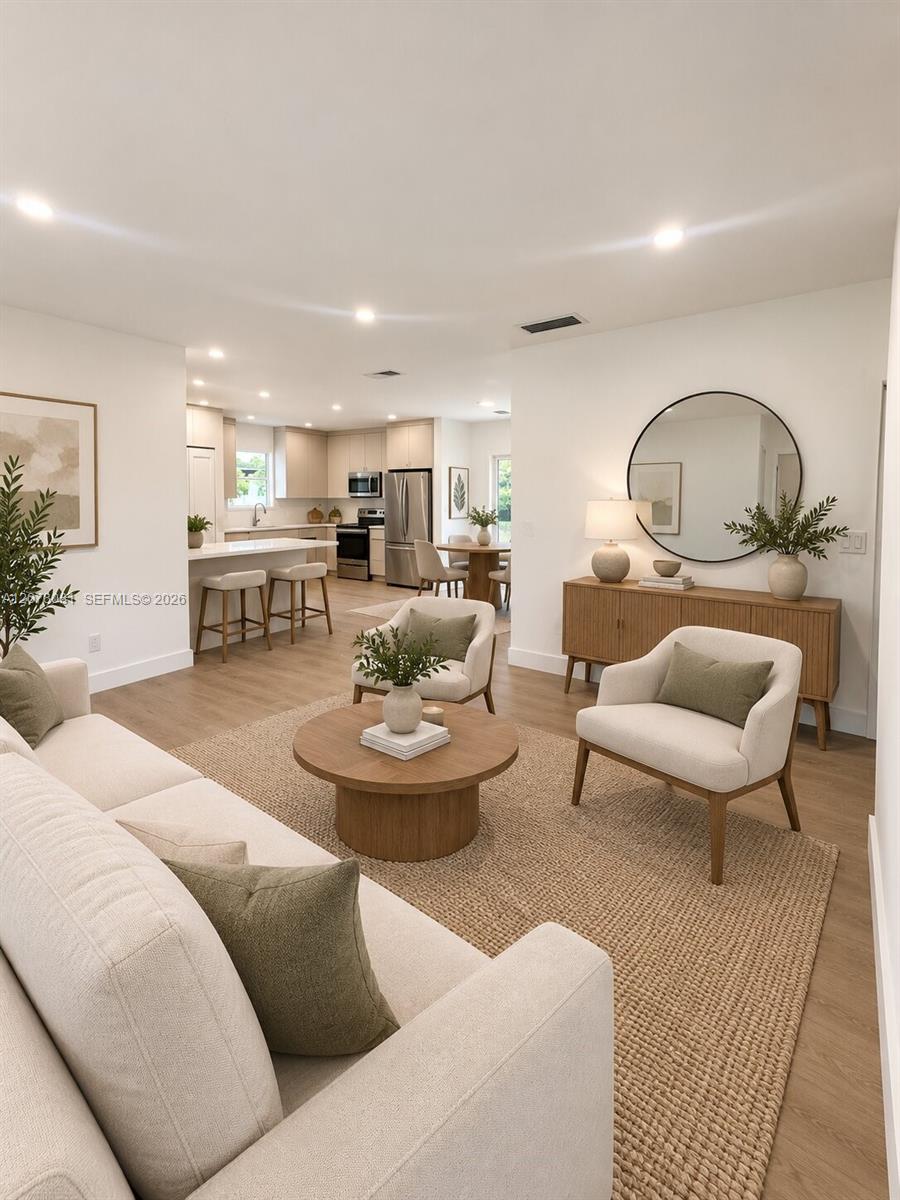 1115 W 51st Place