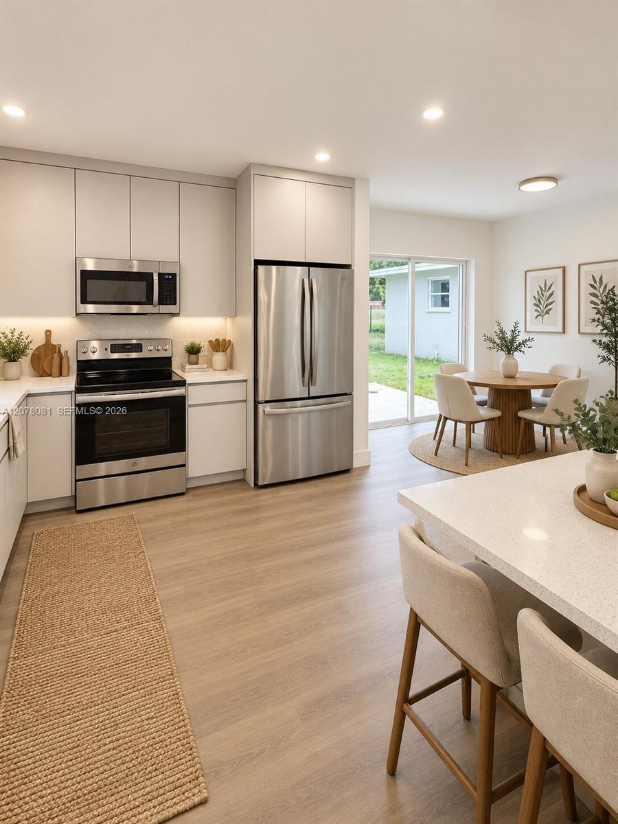1115 W 51st Place