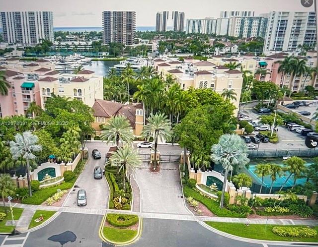 19901 E Country Club Drive