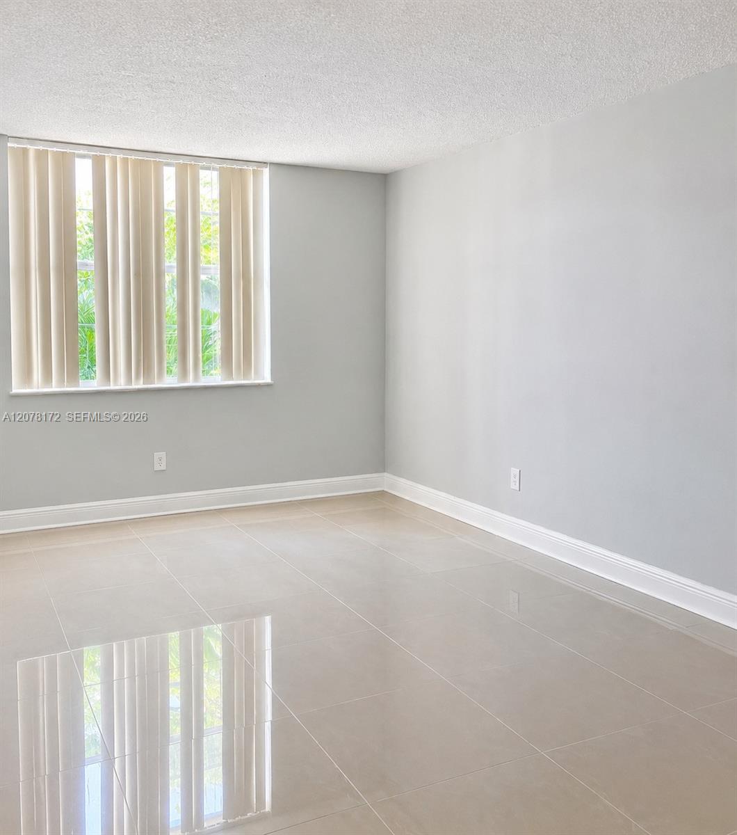 488 NW 165th St Road