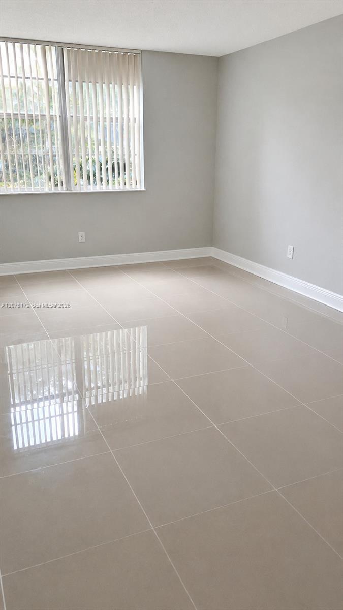 488 NW 165th St Road