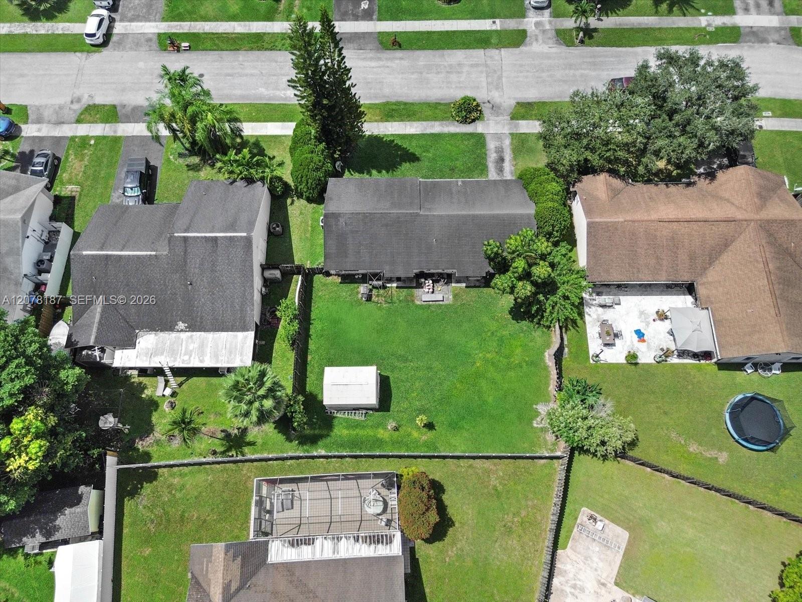 939 S Bluebird Lane