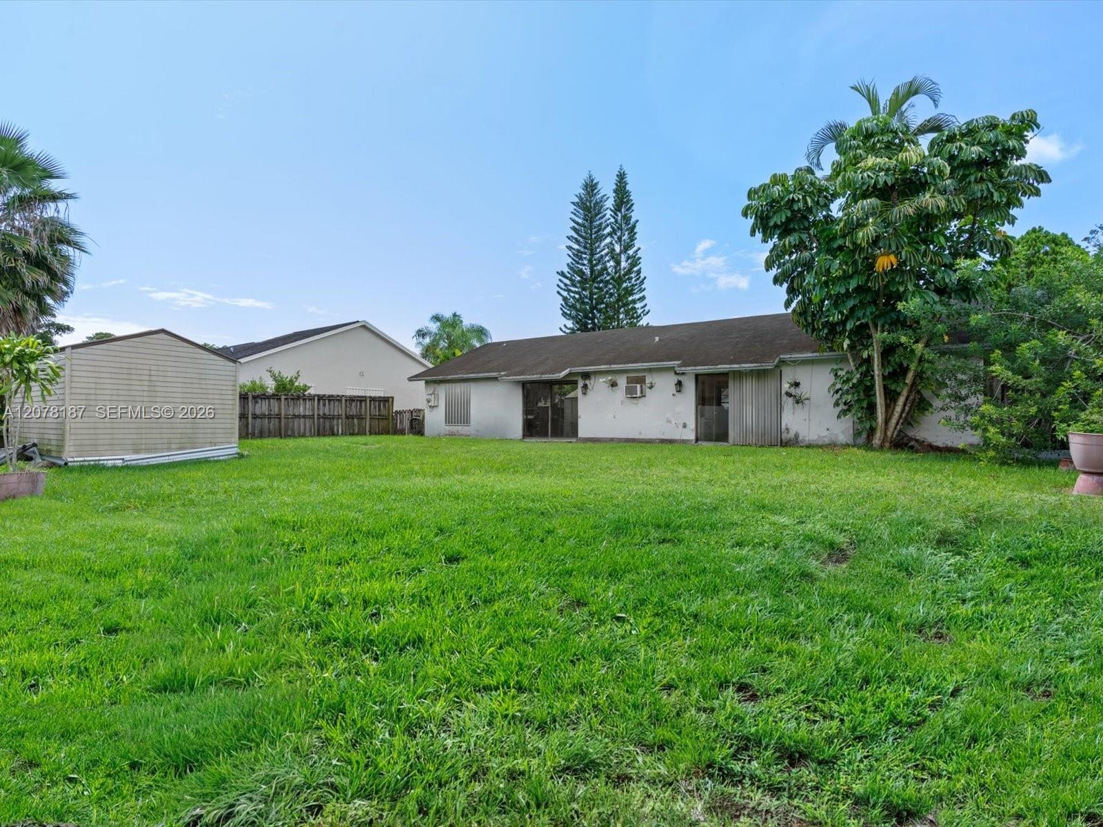 939 S Bluebird Lane