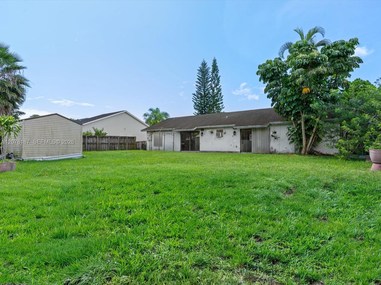 939 S Bluebird Lane