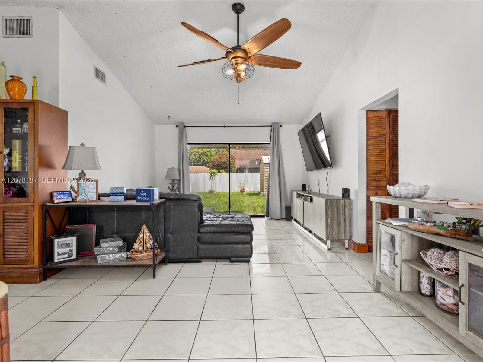939 S Bluebird Lane
