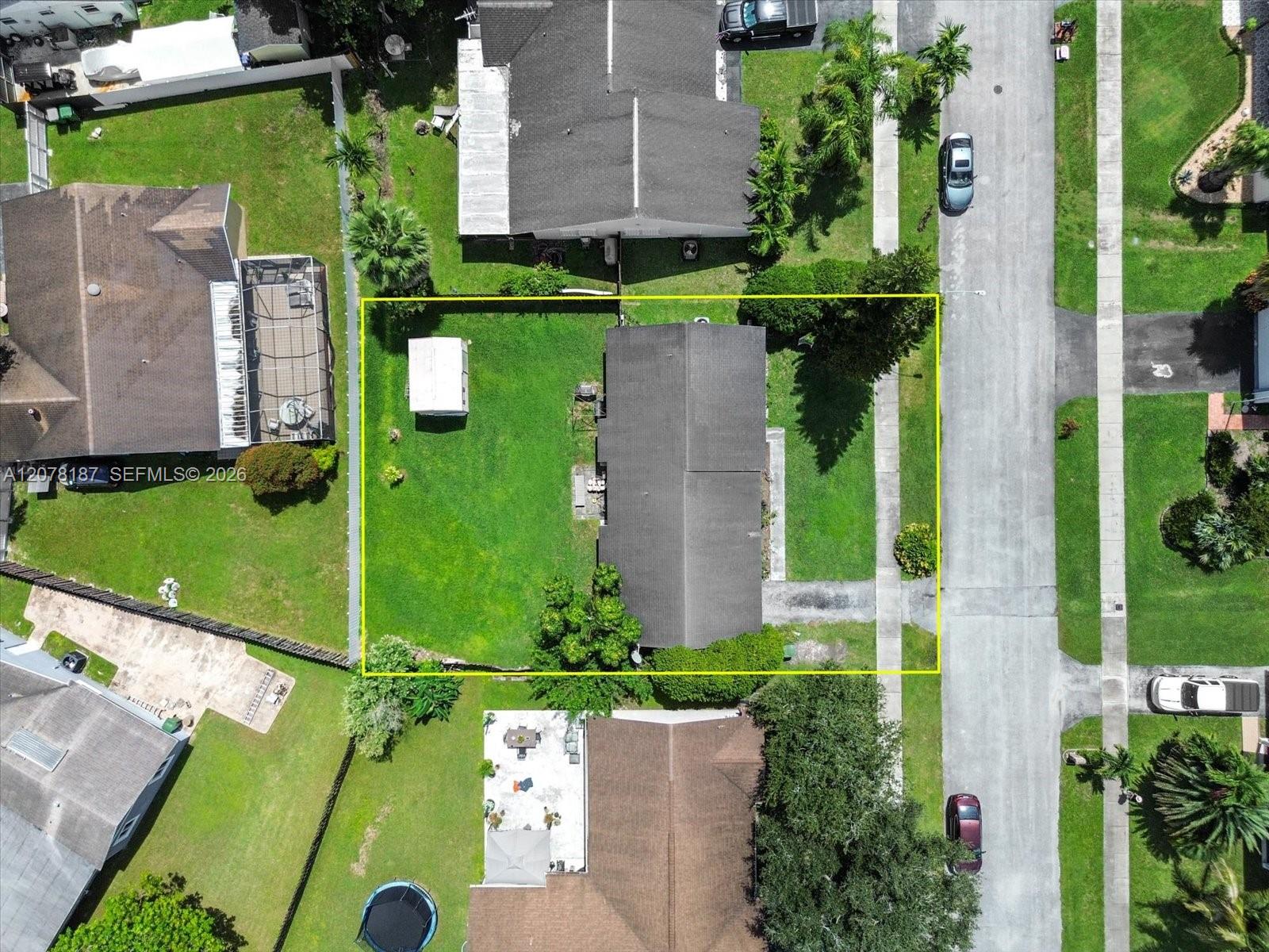 939 S Bluebird Lane