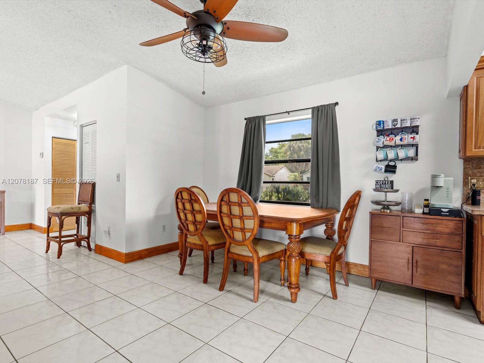 939 S Bluebird Lane