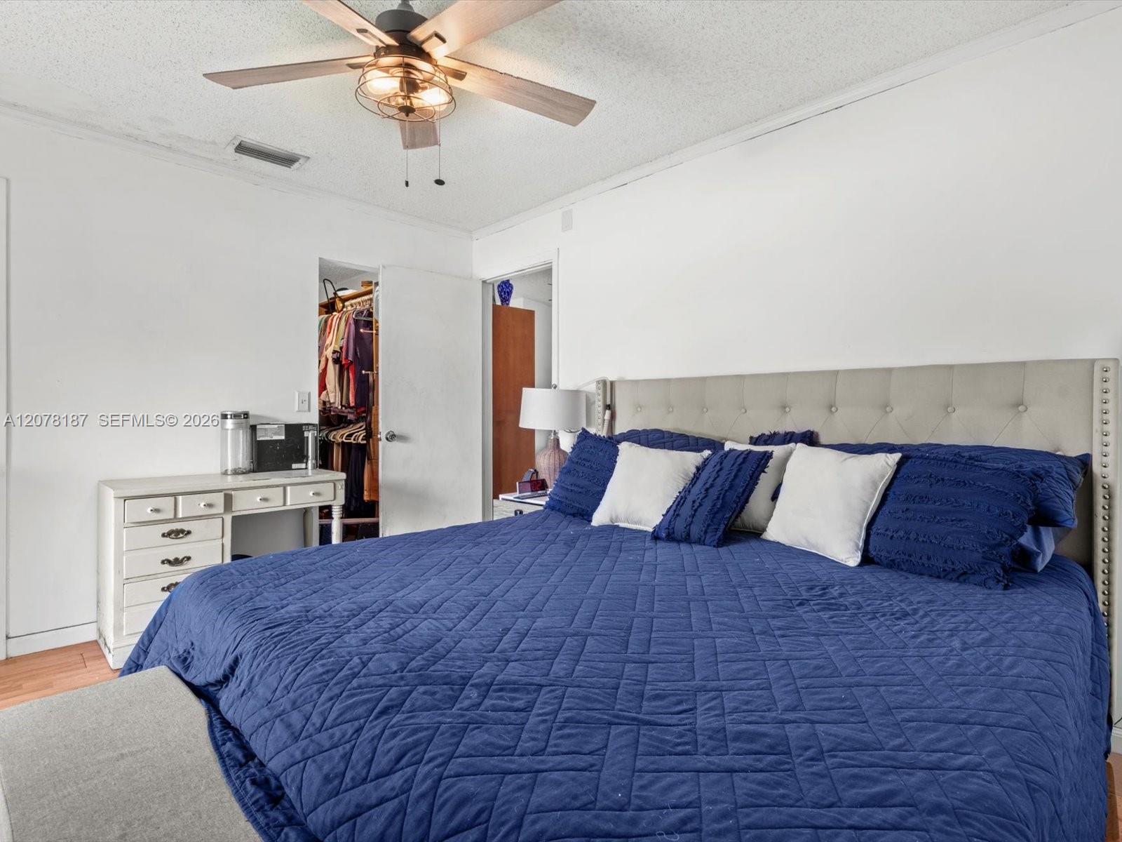 939 S Bluebird Lane