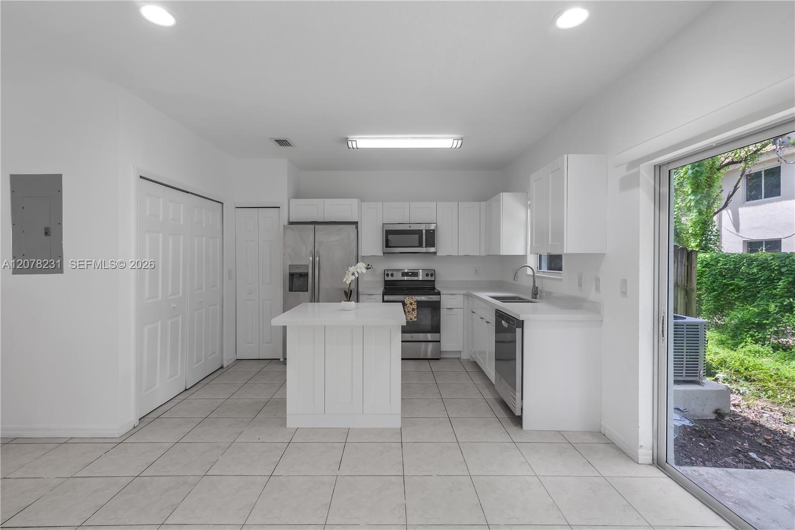 2992 SE 15th Avenue