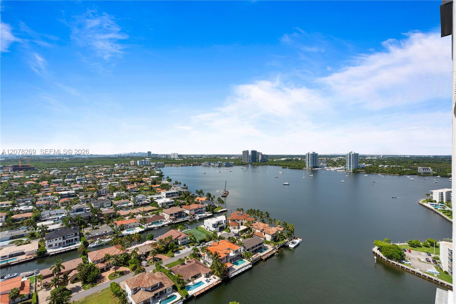 1000 W Island Boulevard