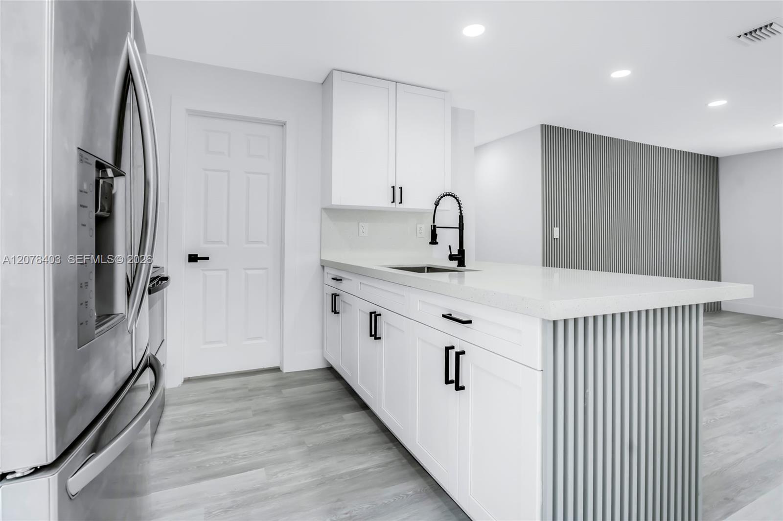 655 SW 6th Terrace