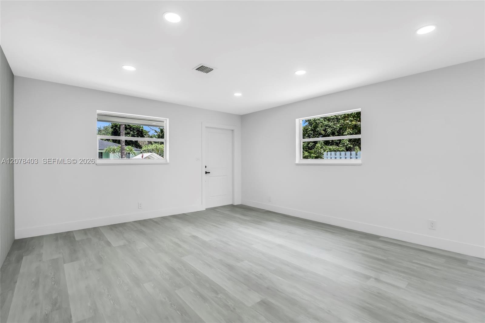 655 SW 6th Terrace