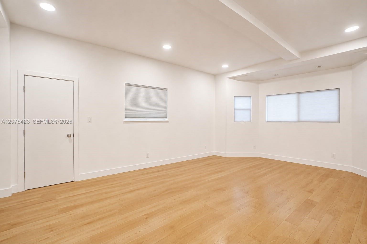 937 NE 171st Street