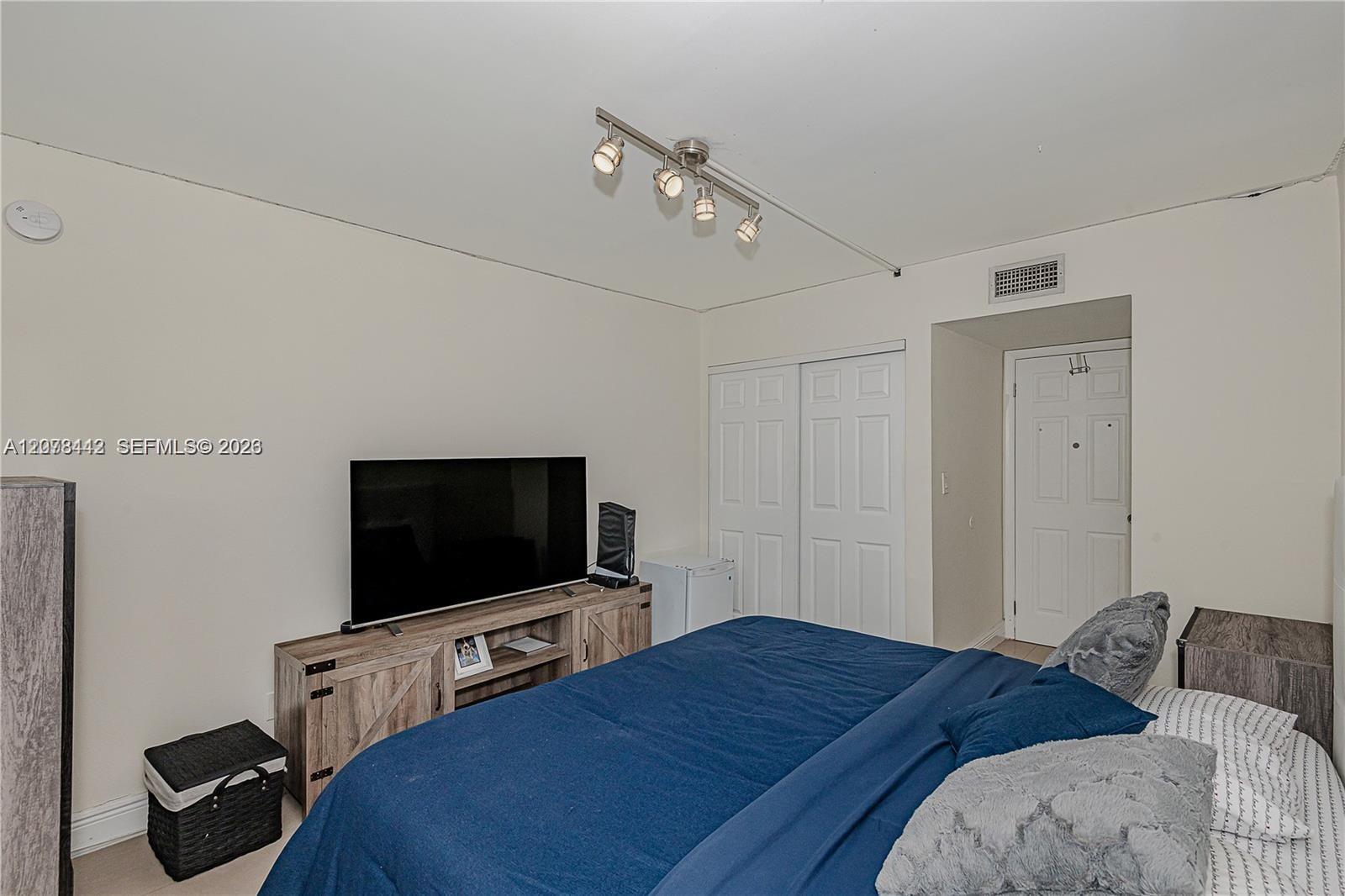 492 NW 165th St Road