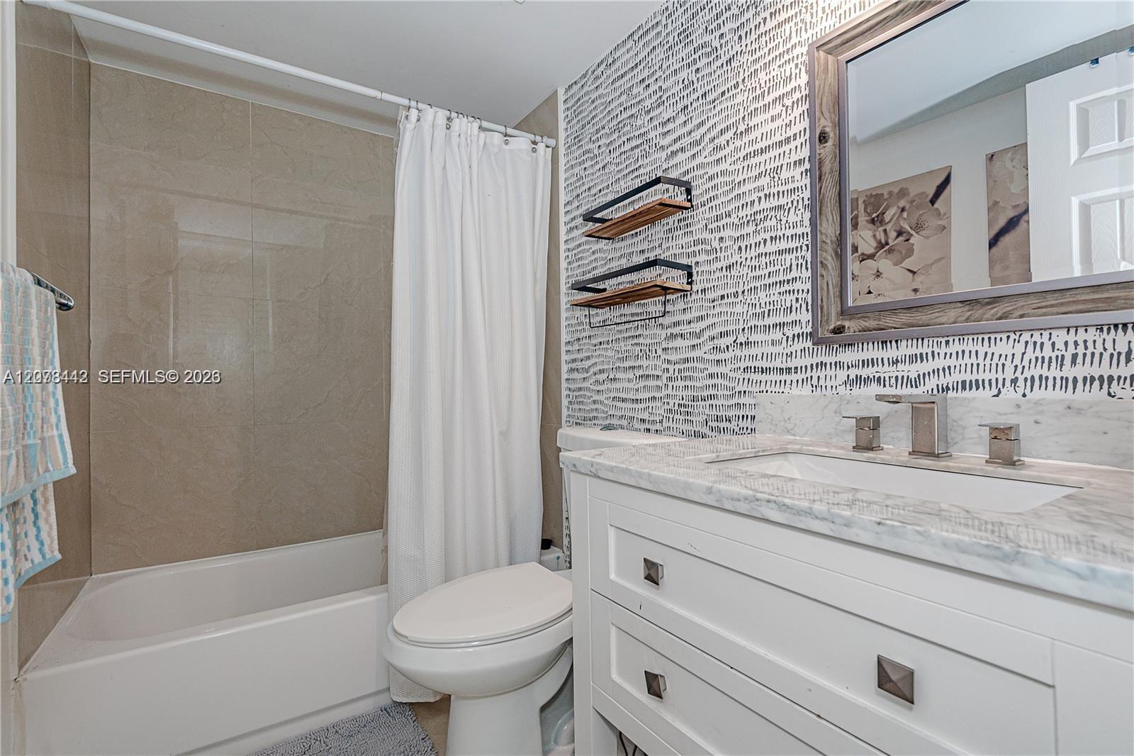 492 NW 165th St Road