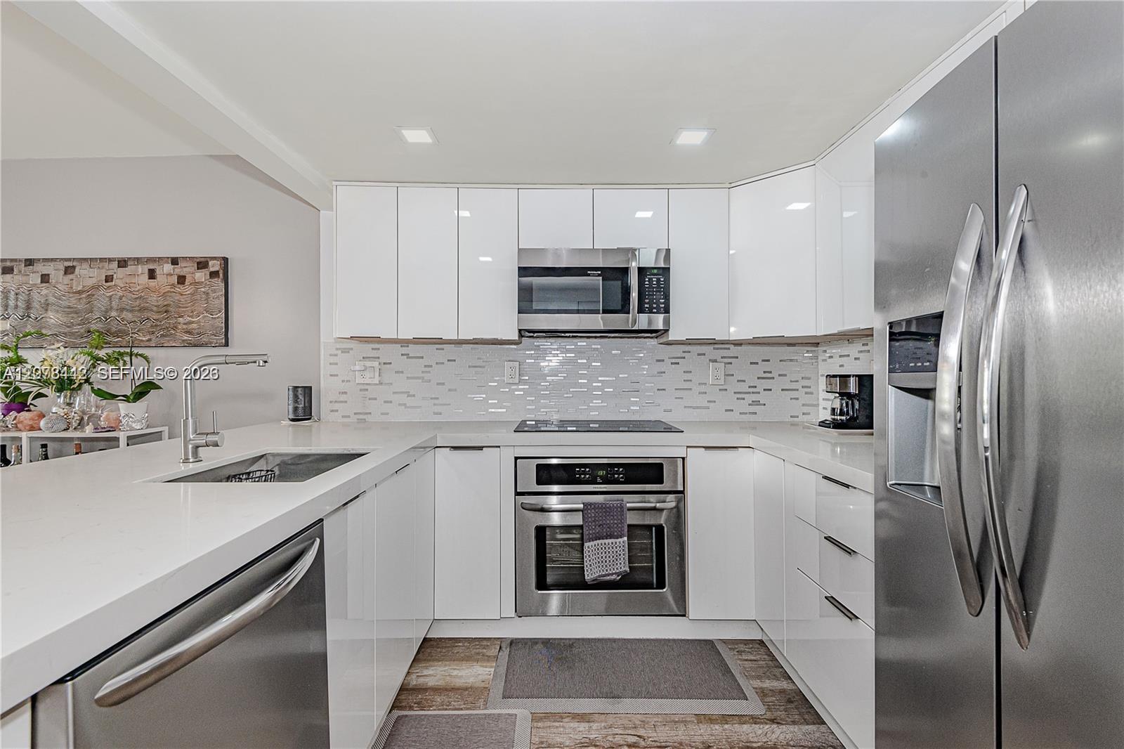 492 NW 165th St Road