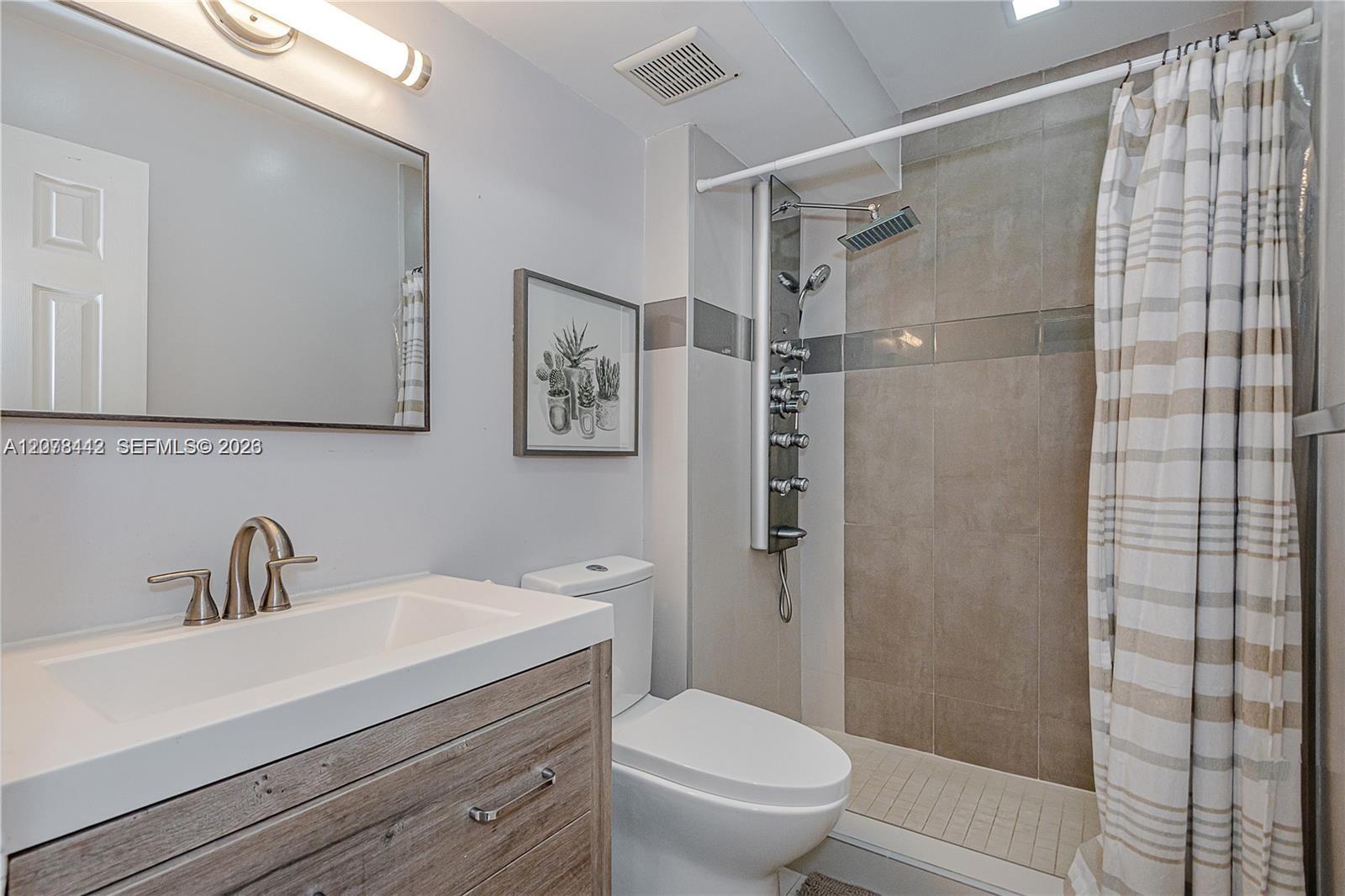 492 NW 165th St Road