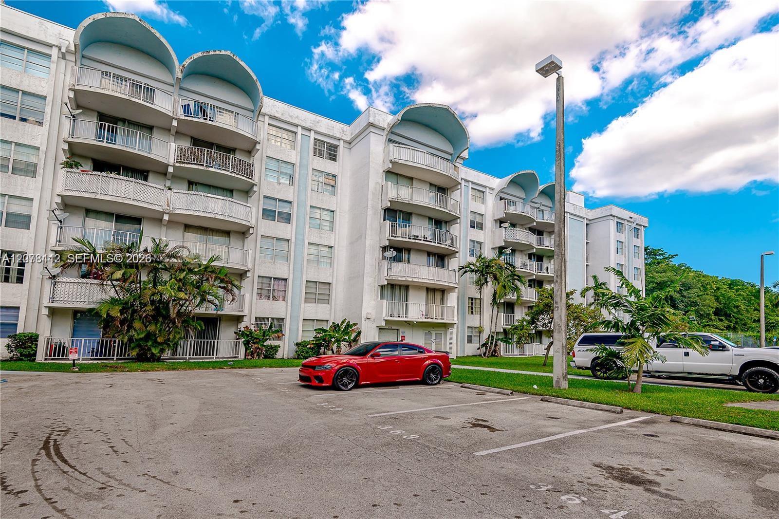 492 NW 165th St Road