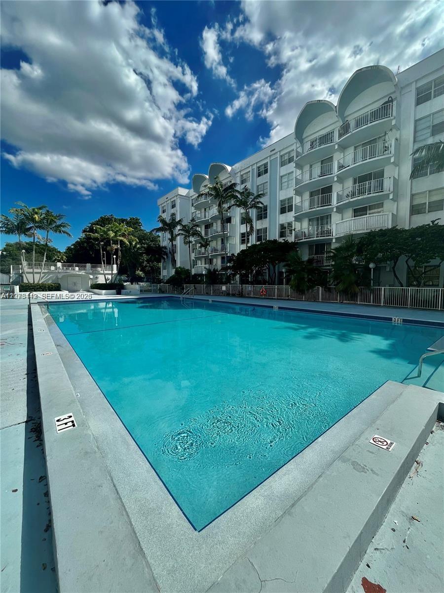 492 NW 165th St Road
