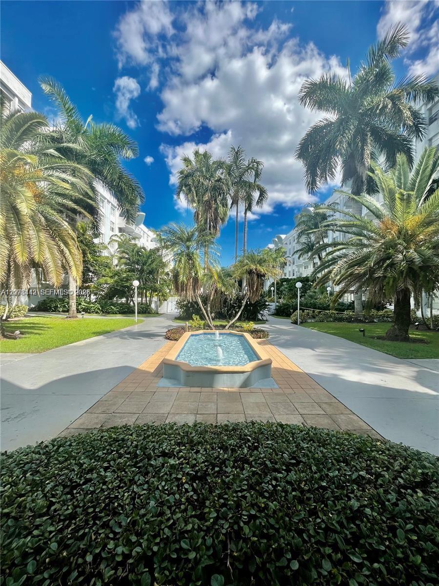 492 NW 165th St Road