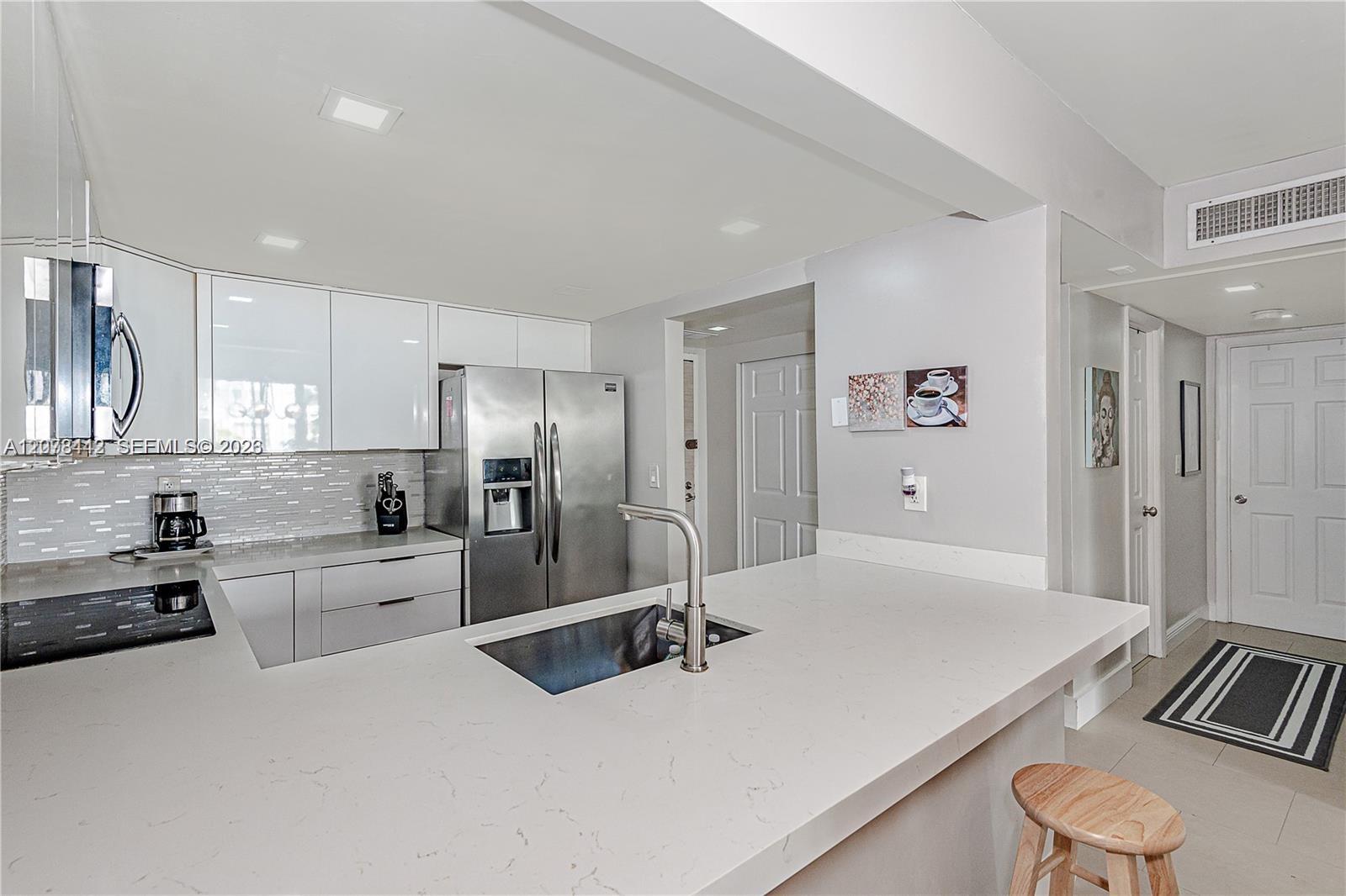 492 NW 165th St Road