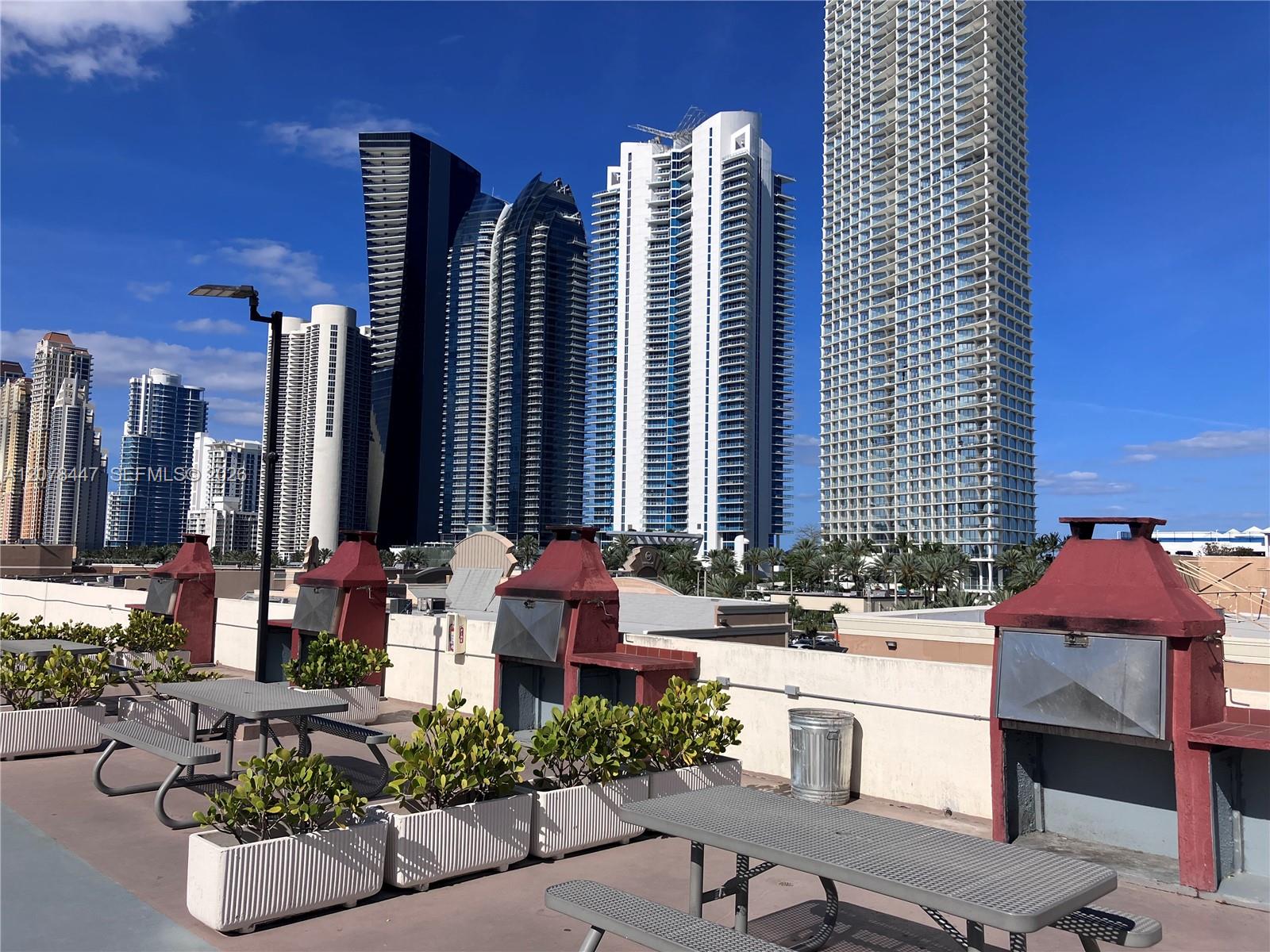 17011 N Bay Road