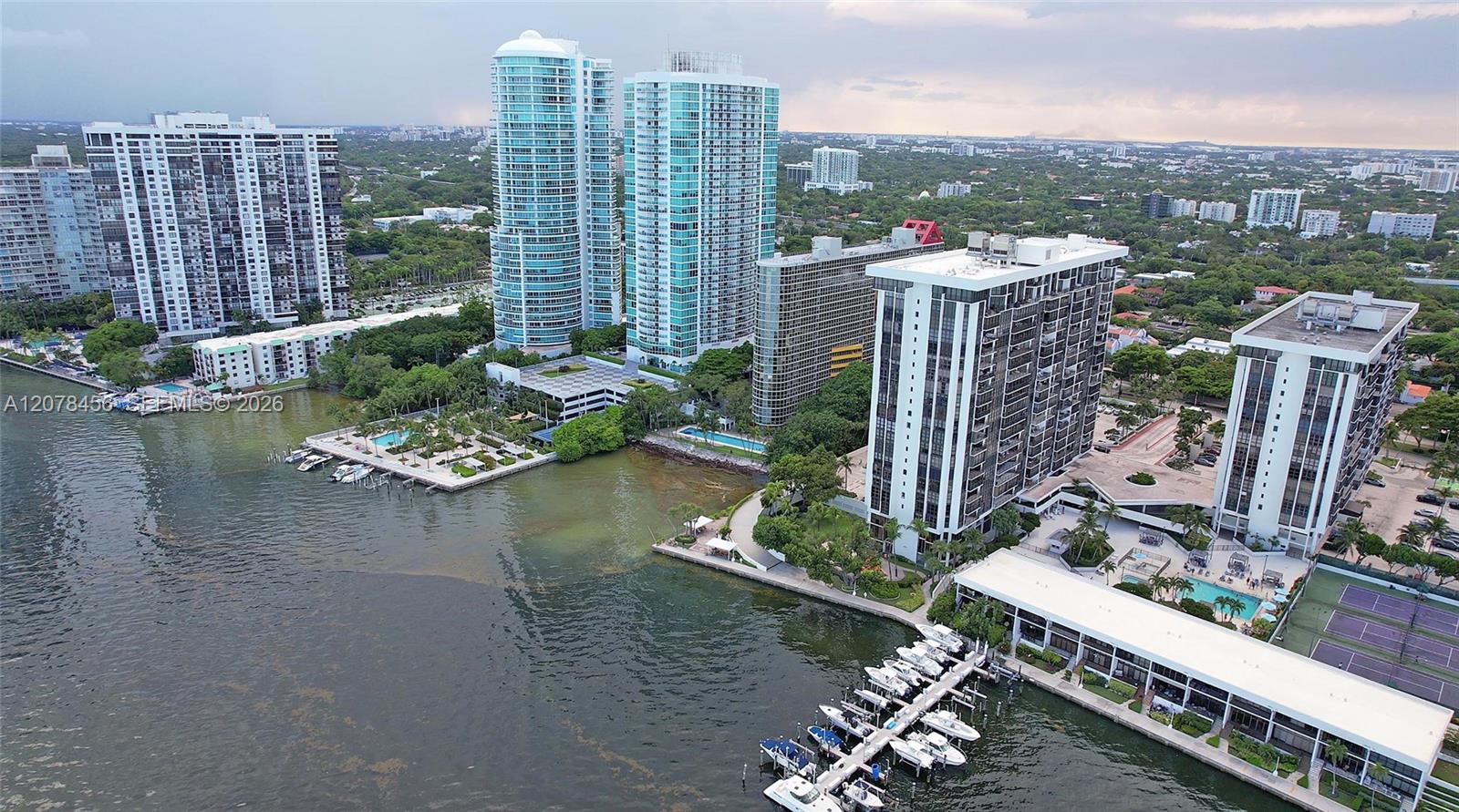 1925 Brickell Avenue