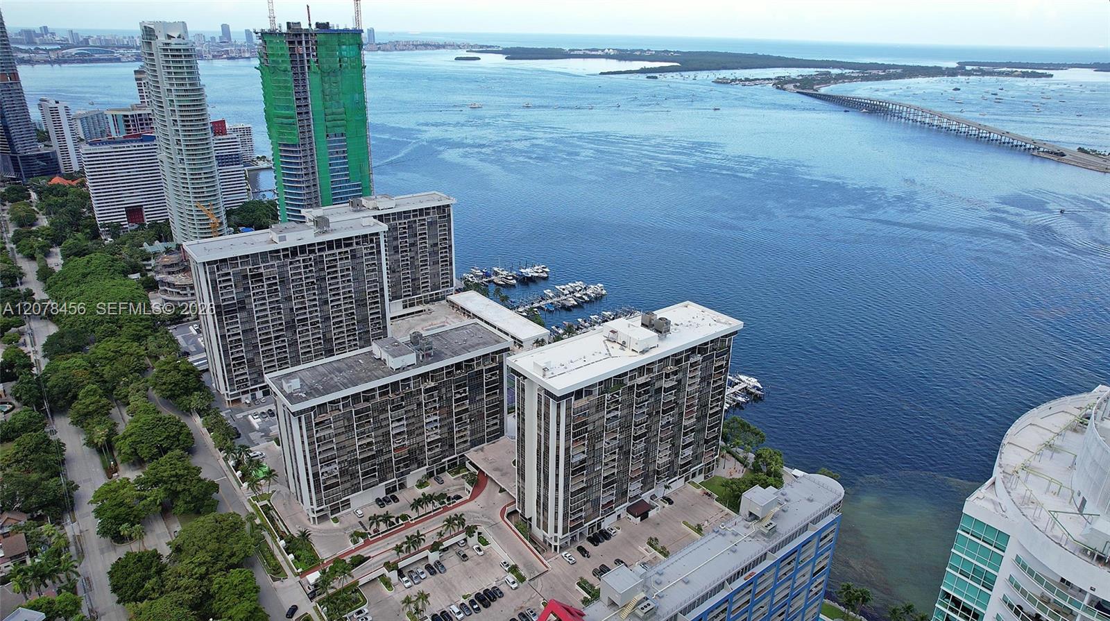 1925 Brickell Avenue