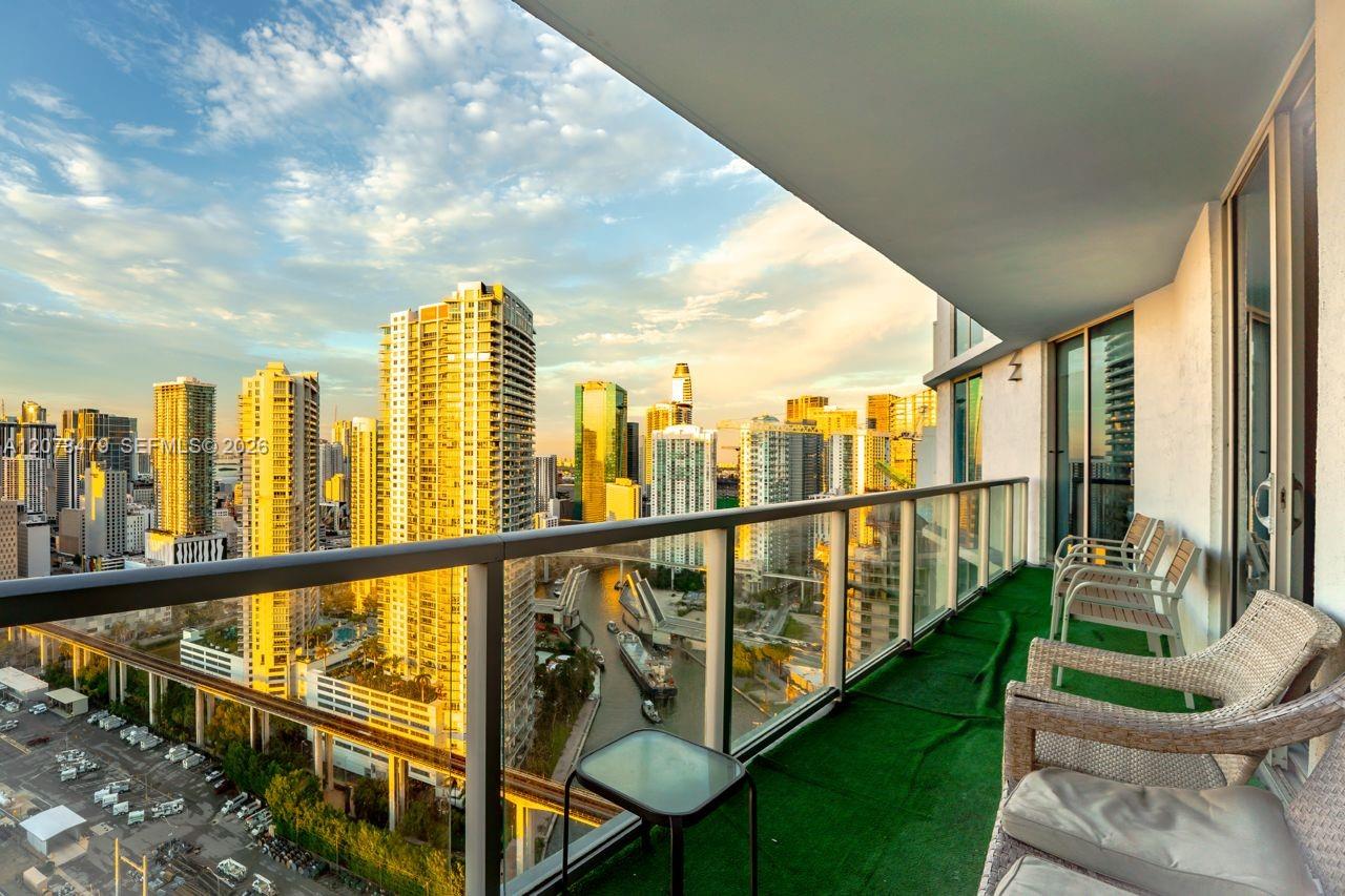 185 SW 7th Street