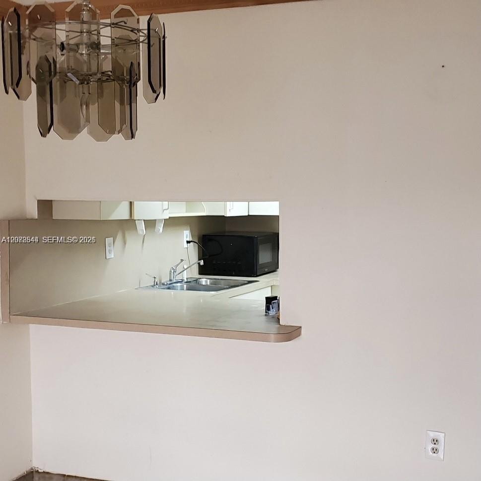 1305 W 46th Street