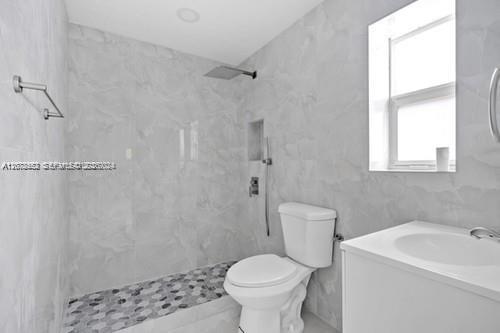655 SW 5th Street