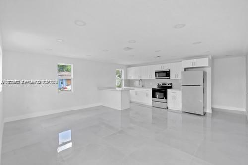 655 SW 5th Street