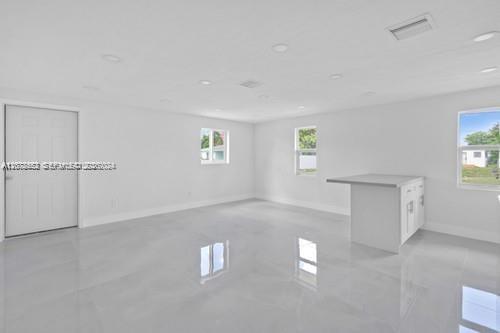 655 SW 5th Street