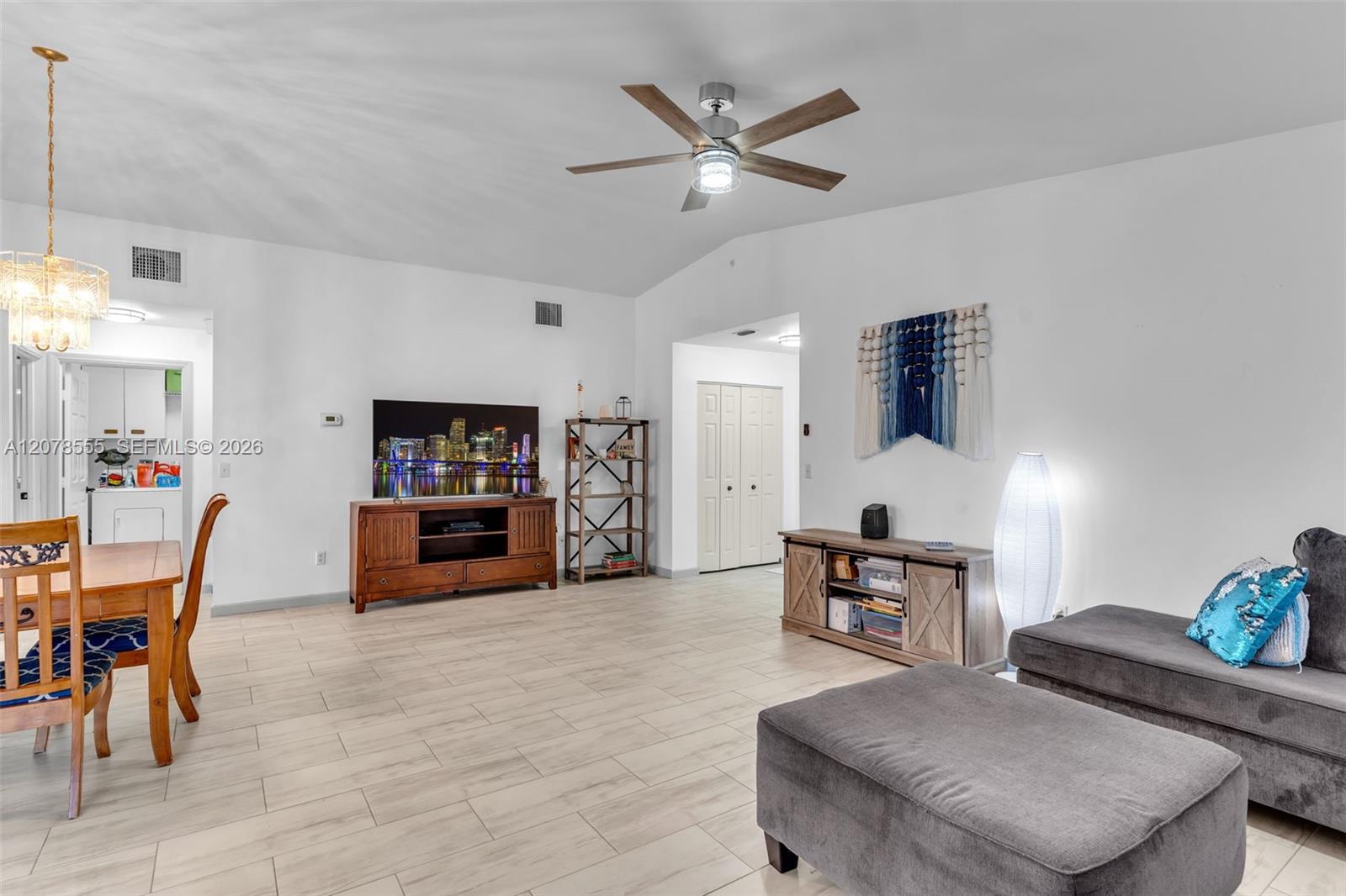527 SE 27th Drive