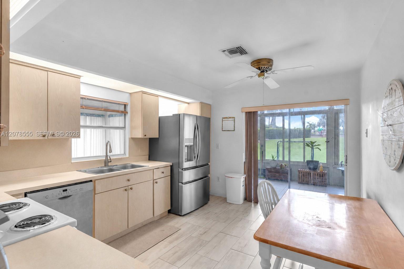 527 SE 27th Drive