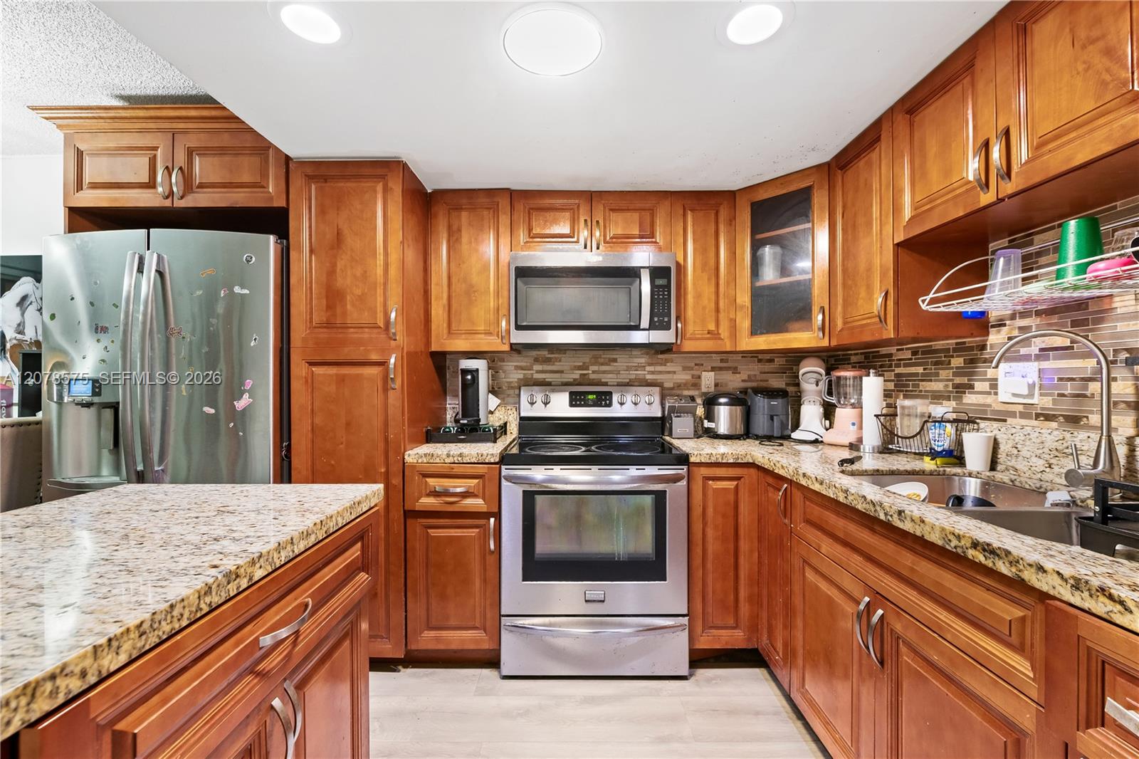 2093 W 54th Terrace