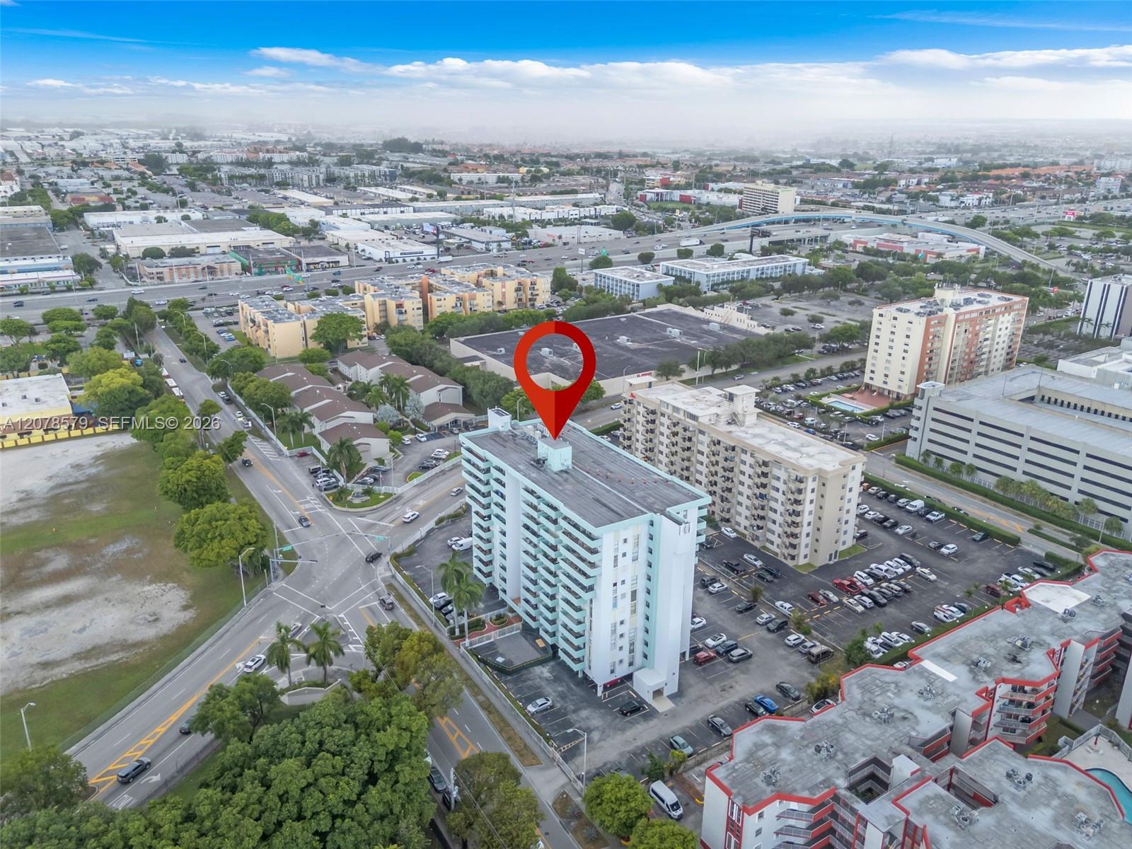 1825 W 44th Place