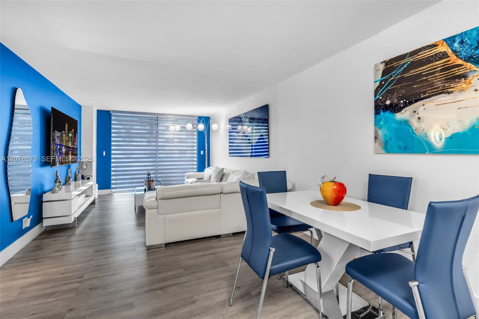 1825 W 44th Place