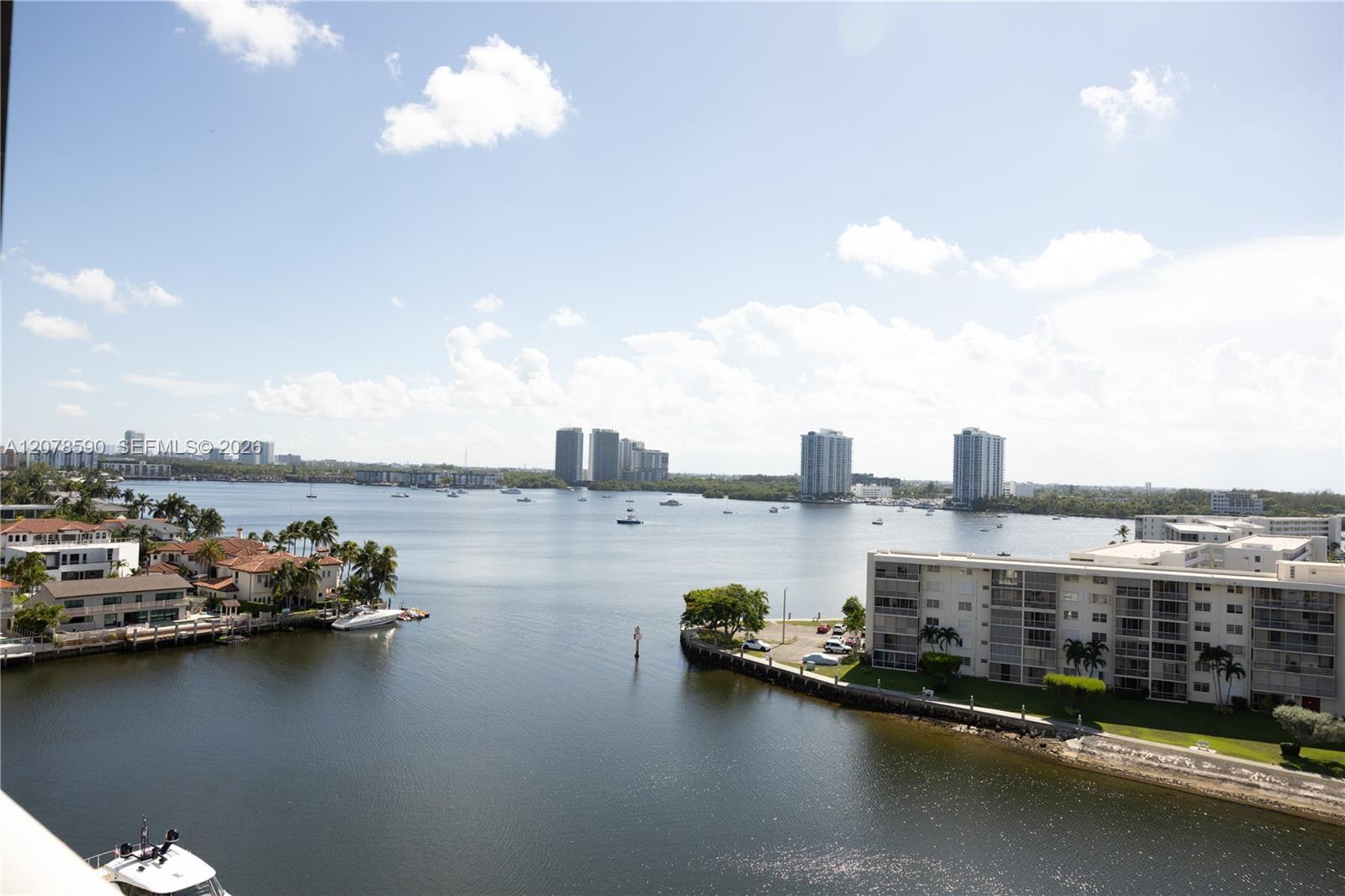 1000 W Island Boulevard